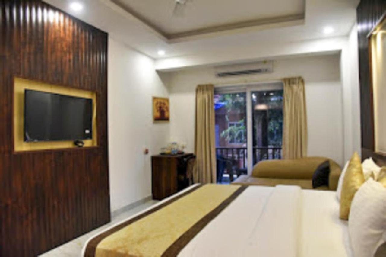 De Falcon Goa Beach Resort Candolim Exterior foto